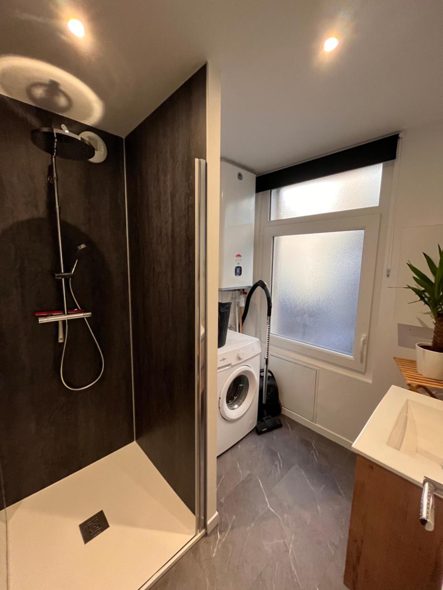 Beau Loft Room Proche Mont Saint Michel Jaccuzi Illimite En Plein Centre Avranches Exterior foto